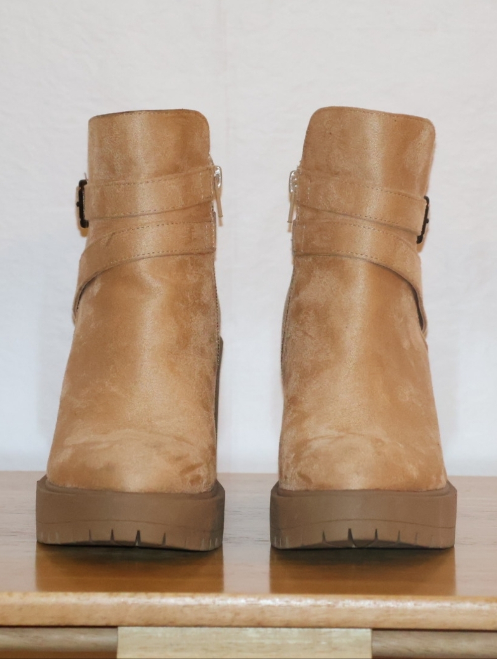 Wonderly Nessie Ankle Boots-Camel Tan. Size 8M. - Picture 3 of 15